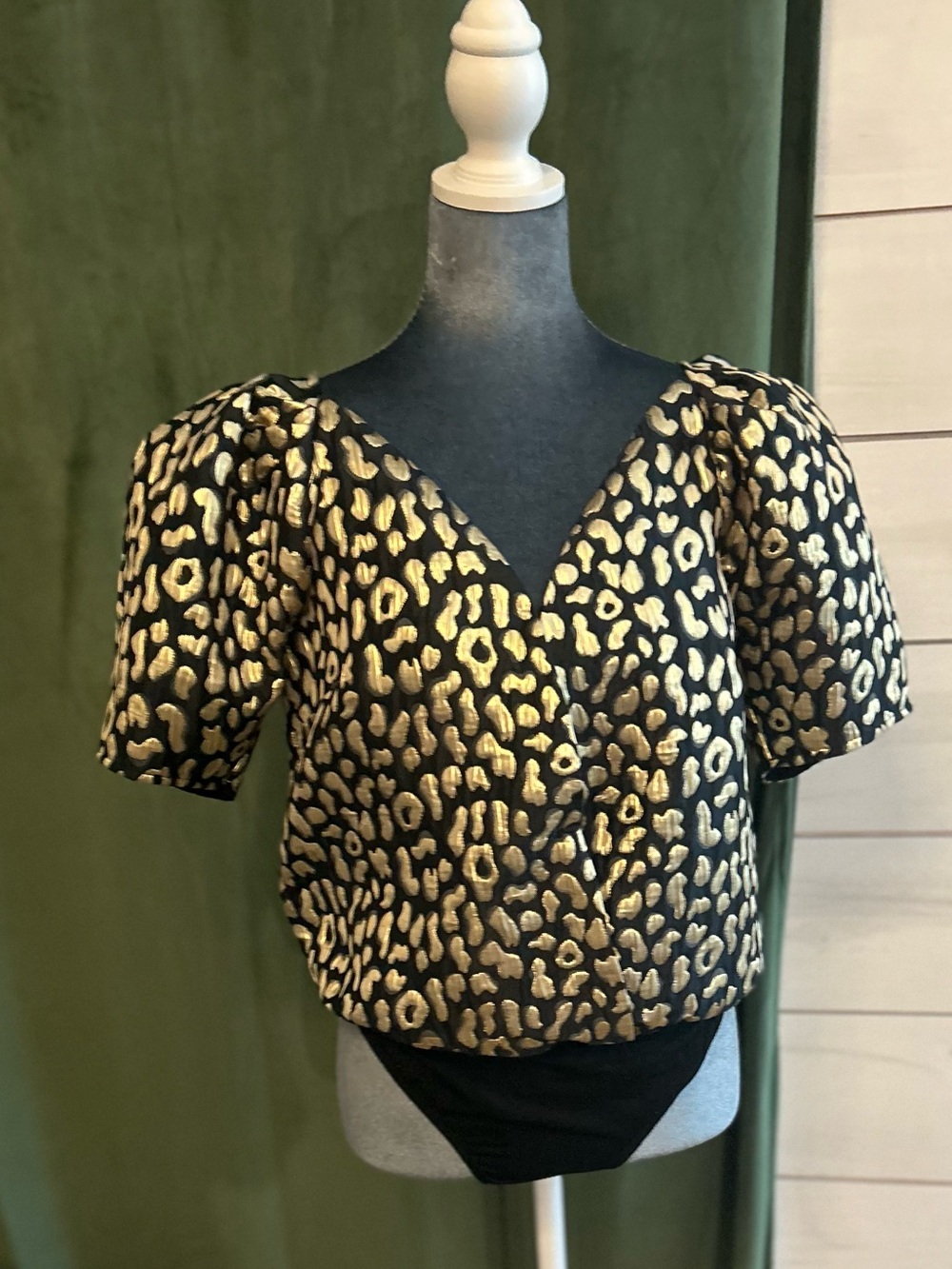 Buddy Love Black and Gold Leopard Puff Sleeve V-Neck Top